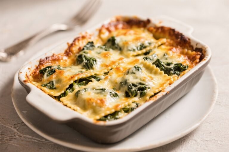 Cheesy Spinach Ravioli Bake – Cozy, Comforting, and Easy