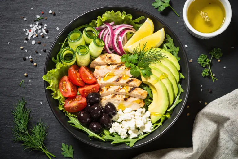 Mediterranean Keto Salad Bowl That Actually Satisfies