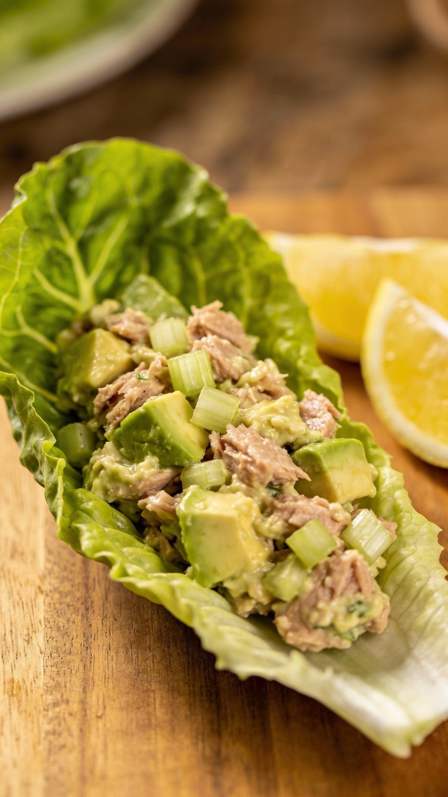 closeup avocado tuna keto salad in romaine lettuce cup