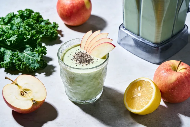 Apple Kale Superfood Smoothie That Actually Tastes Amazing