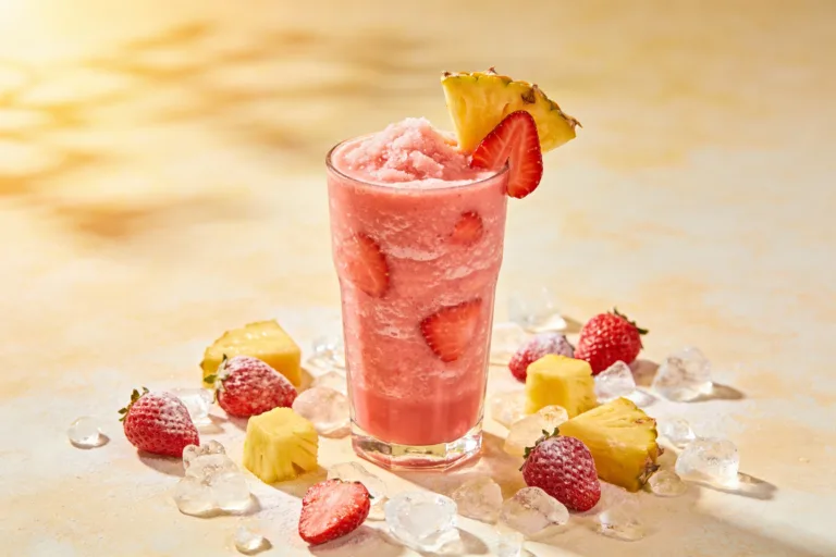 Strawberry Pineapple Sunshine Smoothie That Screams Summer